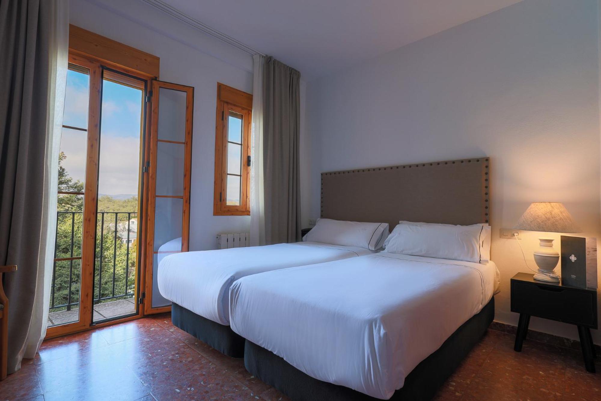 Hotel Tugasa El Almendral Setenil De Las Bodegas ภายนอก รูปภาพ